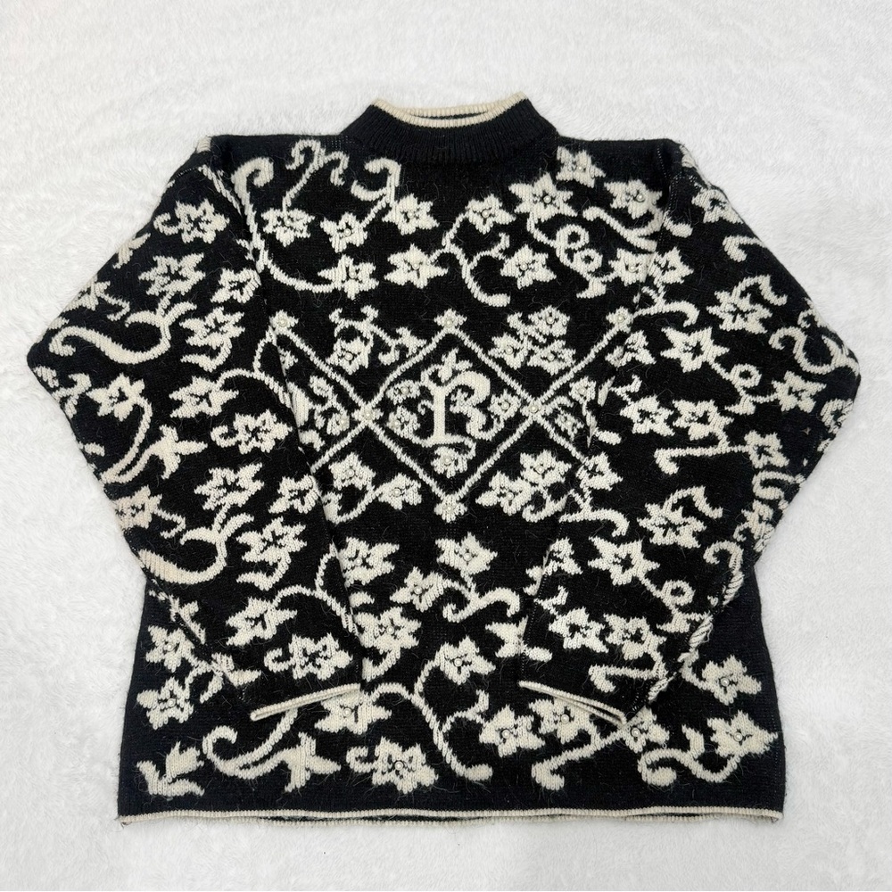 Kittyhawk Vintage Black & White Floral Knit Sweater